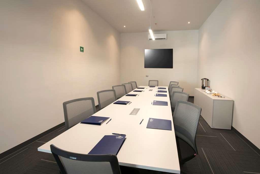 Microtel Inn & Suites By Wyndham Irapuato Facilities photo