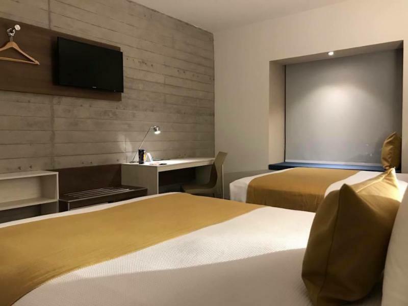 Microtel Inn & Suites By Wyndham Irapuato Exterior photo